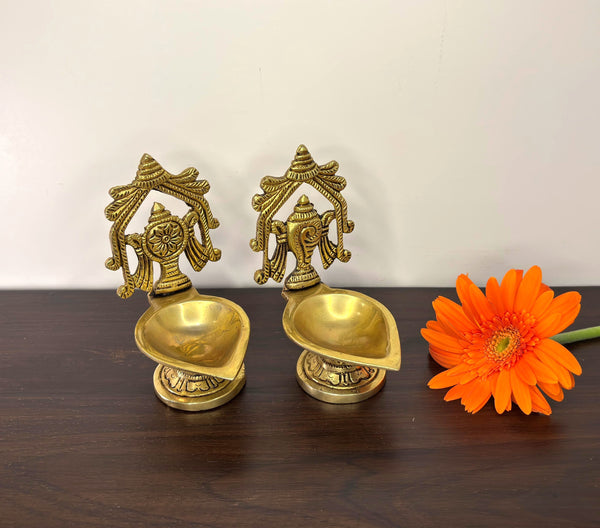Brass Shankh Chakra Diya
