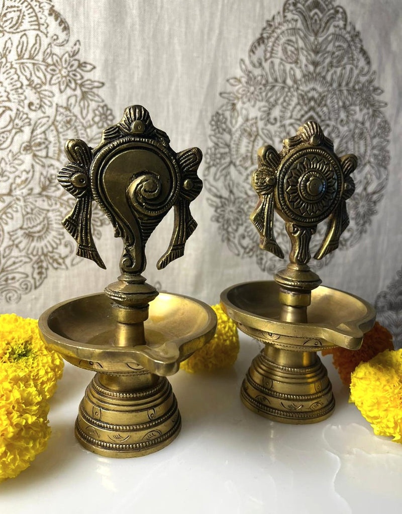 Benefits of lighting a lamp daily