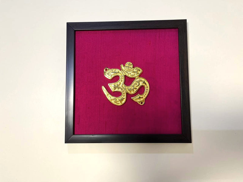 This wall art is designed keeping in mind the spiritual and traditional Indian theme.