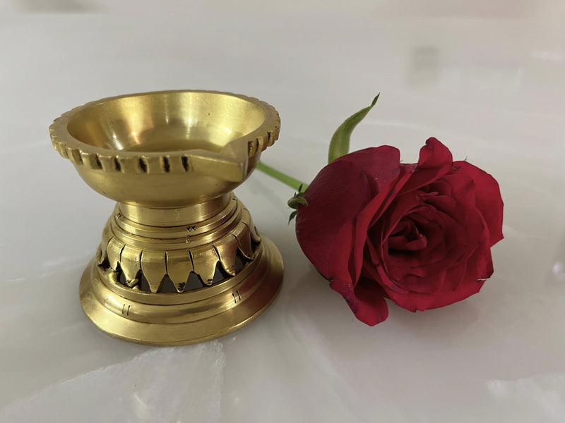 Crafted from fine brass, it embodies durability and auspiciousness