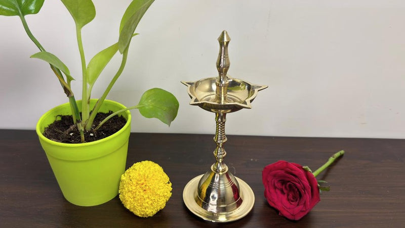 Lighting a Diya: An Auspicious Daily Ritual