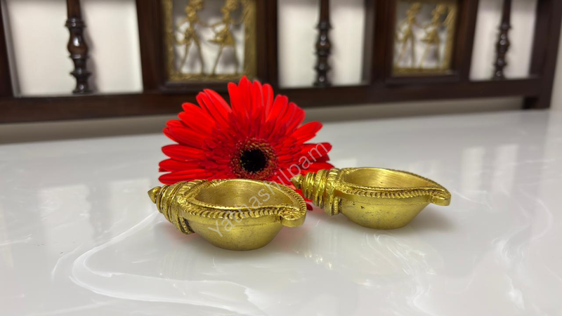 Conch: The Shankha: An Auspicious Symbol of Hinduism: