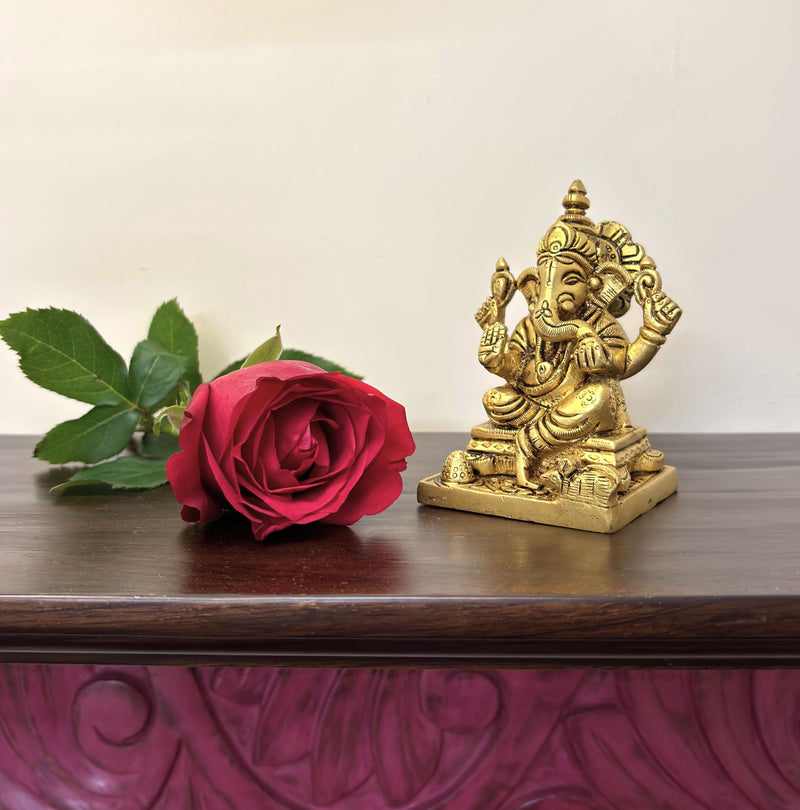 Brass idols are said to bring peace, tranquility, harmony and happiness in a household where they are kept