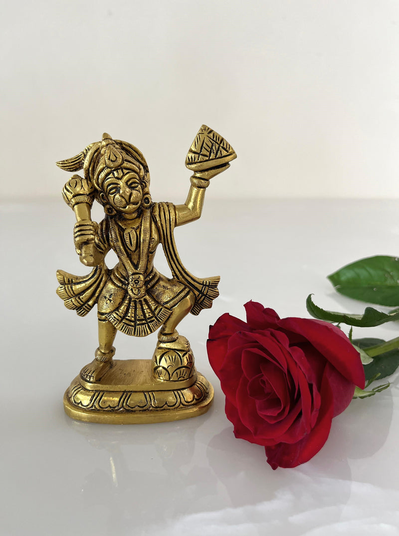 This statue is hand crafted from pure brass and shows intricate detailing in ornaments, garments &amp; mountain with great mastery