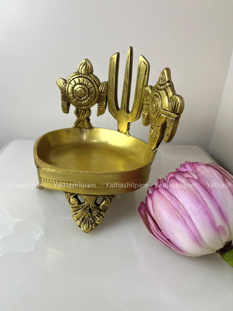 Uruli: A Vessel of Purity