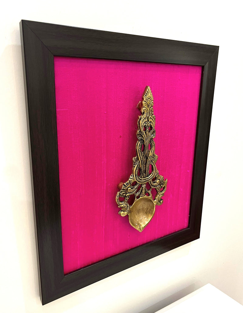 Fine quality Handcrafted Wall art ideal for creating the Festive Ambience.
