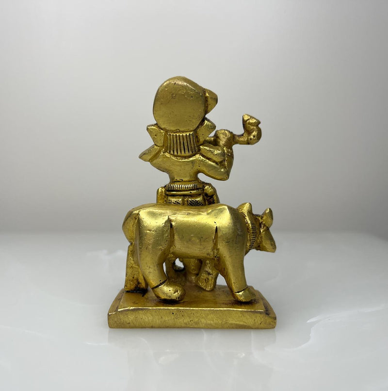 This idol is ideal for home temples or as decorative