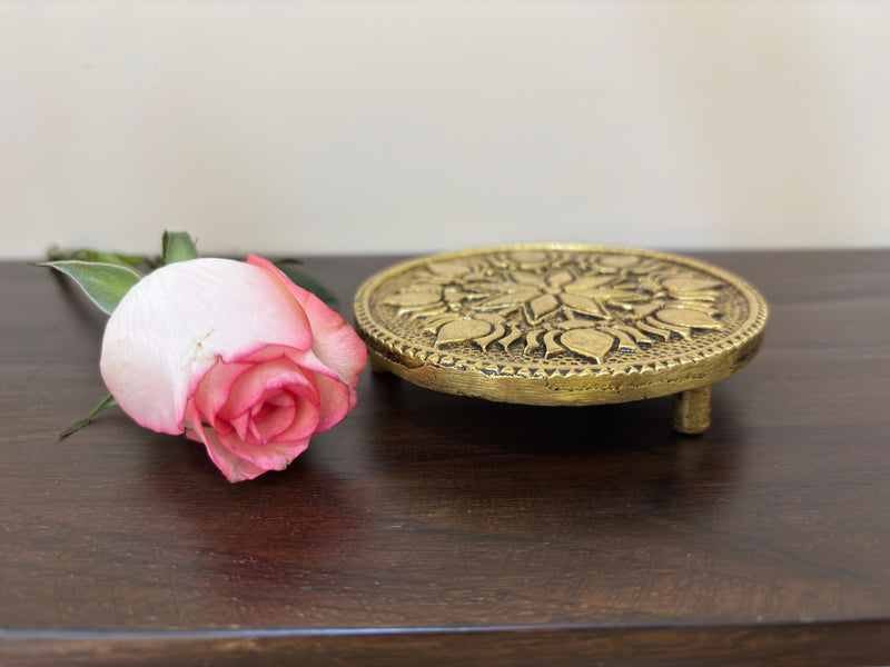 The use of brass strengthens it and ensures its longevity