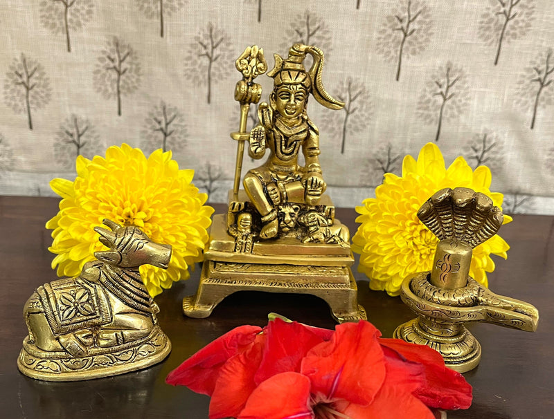 This idol reflects the spiritual and traditional Indian