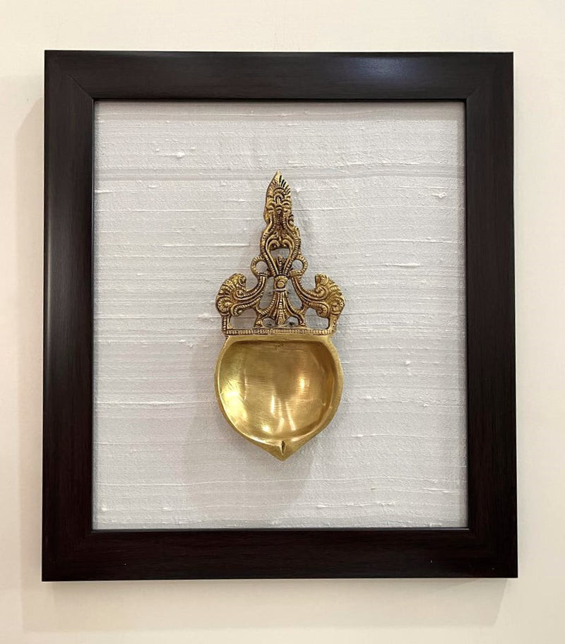 Fine quality Handcrafted Wall art ideal for creating the Festive Ambience.