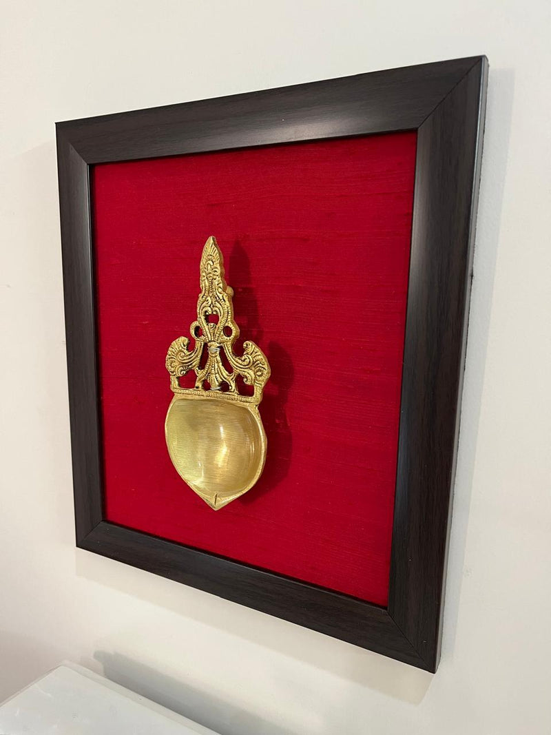 Fine quality Handcrafted Wall art ideal for creating the Festive Ambience.