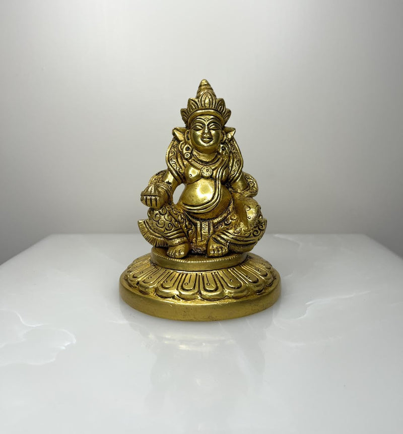 This statue is hand crafted from pure brass, showcasing the rich heritage of Indian crafts