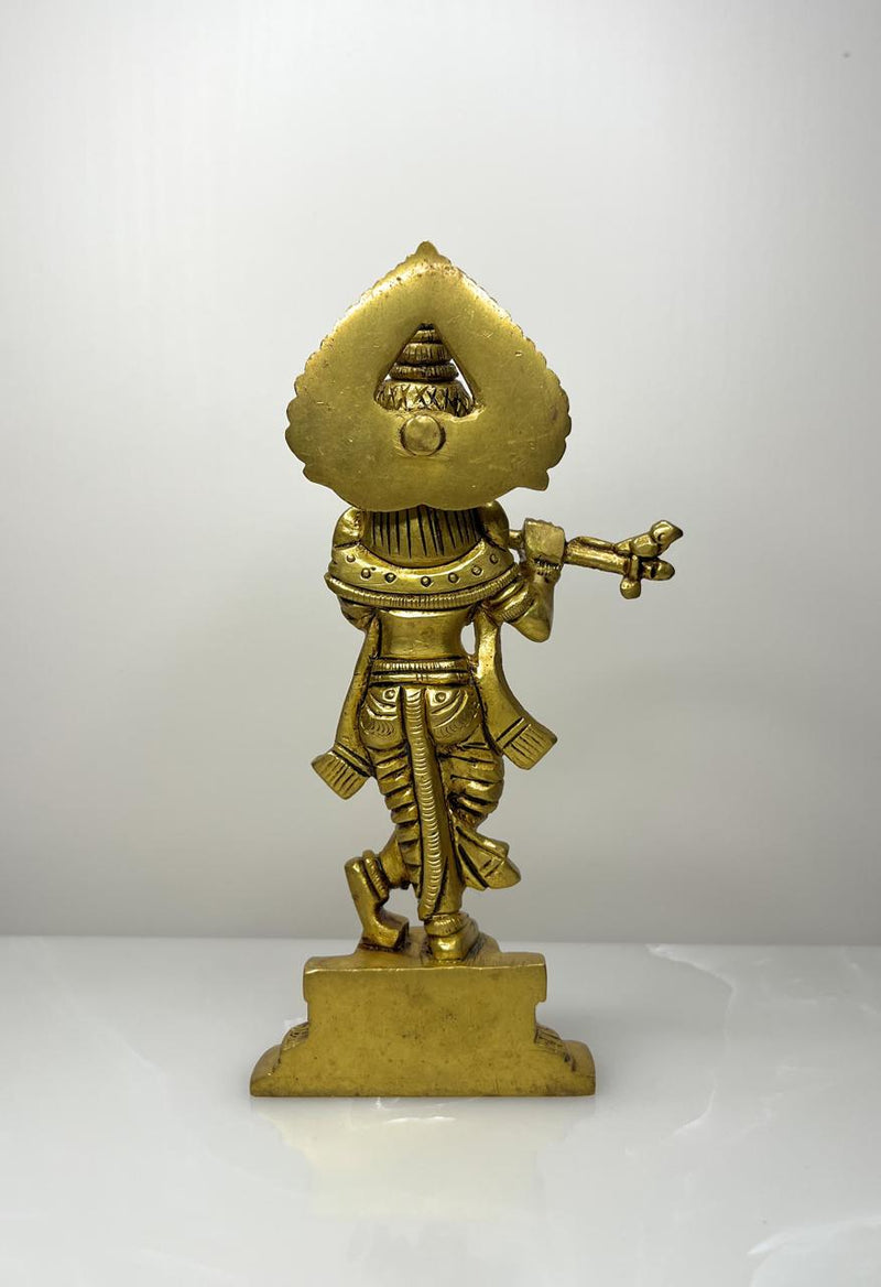 Brass idols are said to bring peace, tranquility, harmony and happiness in a household where they are kept
