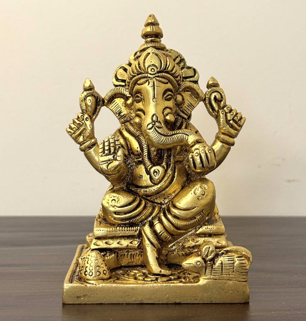 Yathashilpam 4"Brass Pooja Ganesh with Flat Base