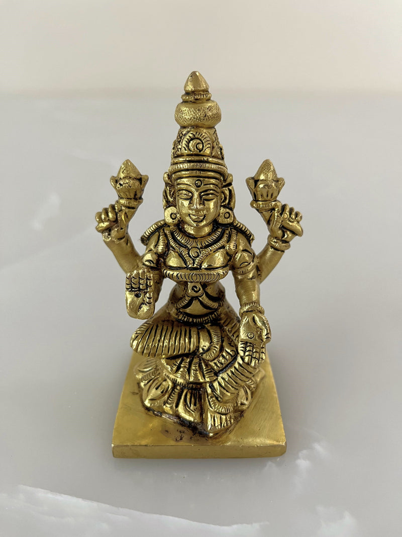 This idol set is made of fine Brass having Golden Yellow finish having elegant carvings and antique look