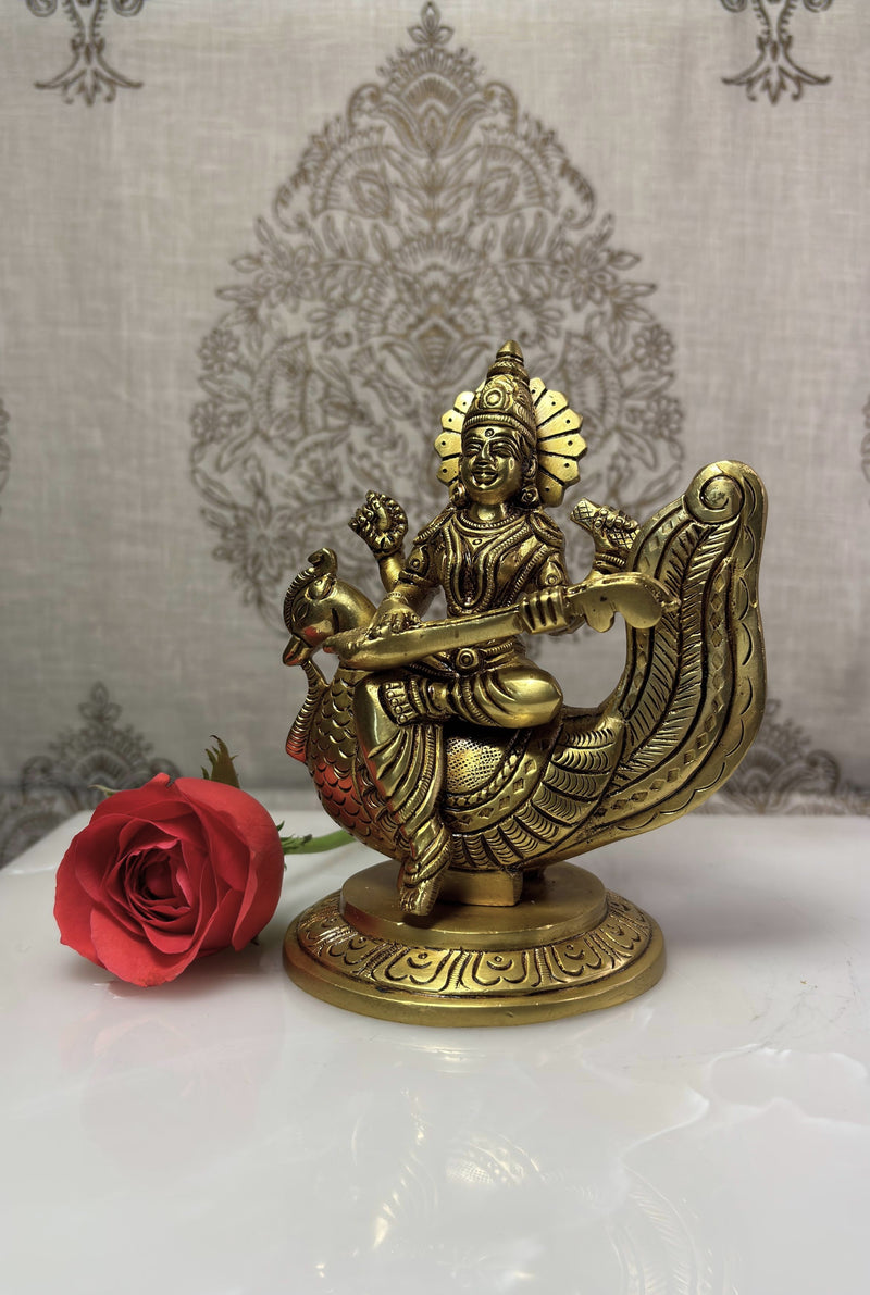Symbolism of the Swan in Saraswati’s Iconograph