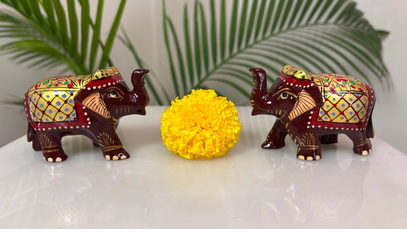 An Artistic Décor in Vibrant Colours: