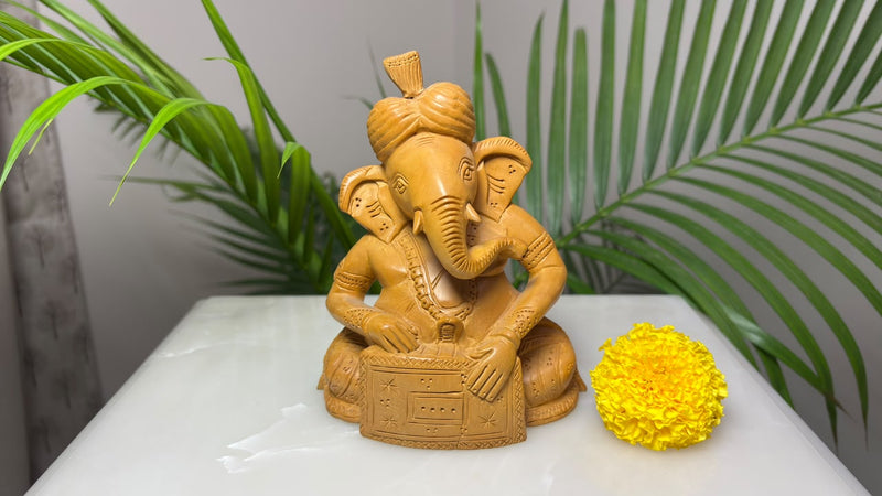 Hand carved Wooden Ganesha:  The Craftmanship 