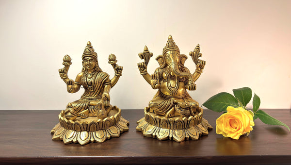 Yathashilpam Set of Lakshmi ji & Ganesh ji on Lotus BaseI Superfine Brass Lakshmi Ganesh idol | Lakshmi Ganesh Peetal Murti