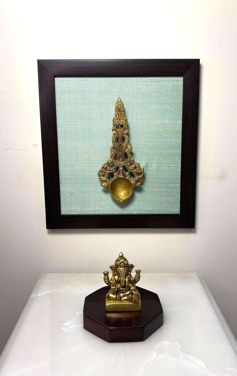 Fine quality Handcrafted Wall art ideal for creating the Festive Ambience.