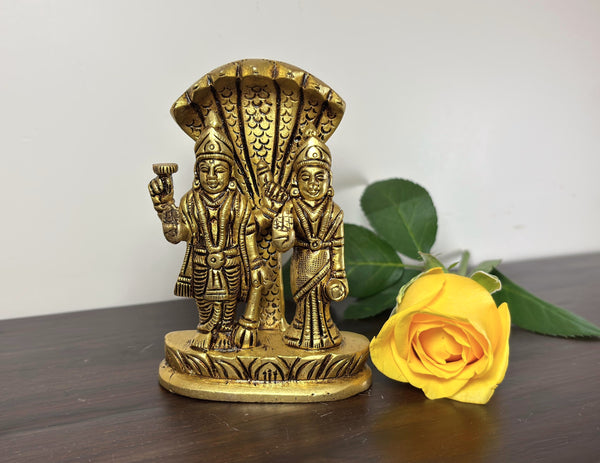 Yathashilpam Small Brass Vishnu Lakshmi With Naag